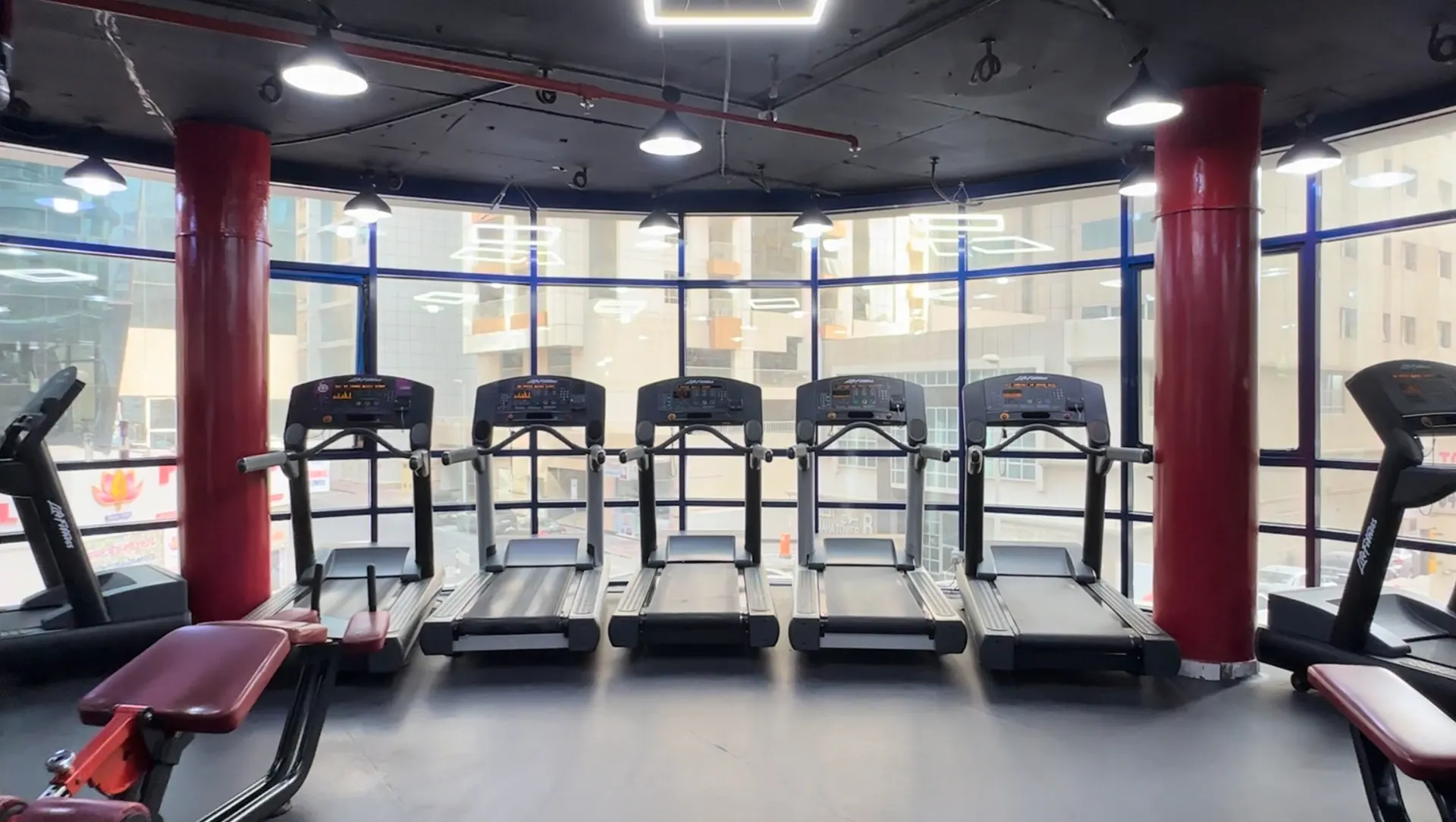 Treadmill row